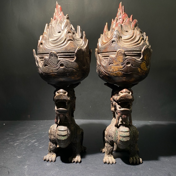 清代 铜瑞兽博山炉一对 87130 W 毕