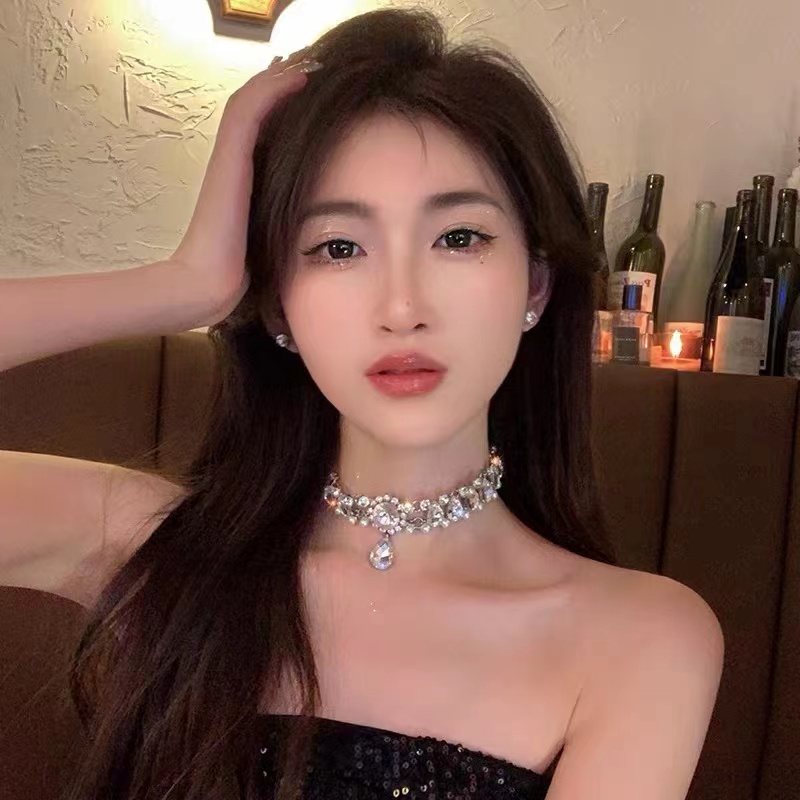 合金仿水晶项链 巴洛克项链女轻奢高级感礼服秋冬毛衣锁骨链配饰