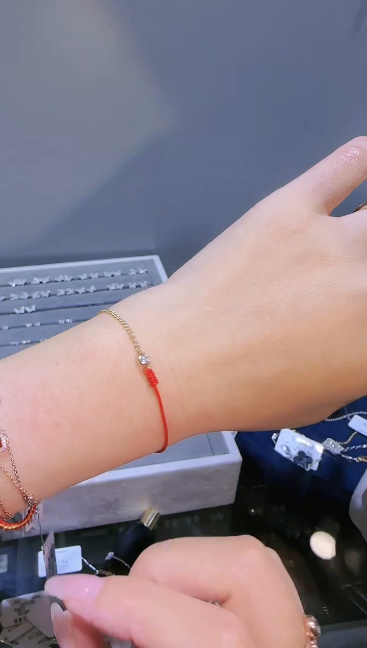 【闪购商品】钻石手链18K金镶嵌精选01-粗古巴半红绳