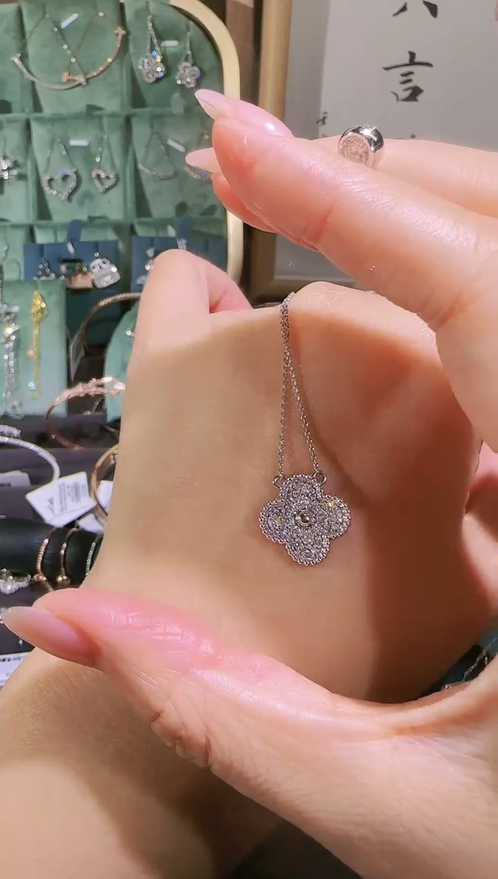 【闪购商品】钻石套链18K金镶嵌精选01-四叶草套链