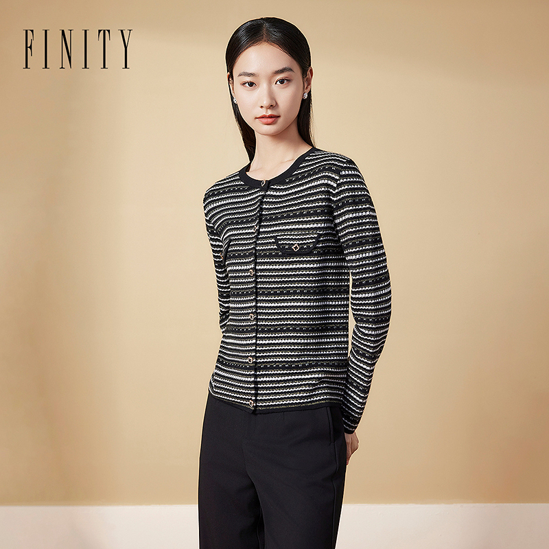 FINITY秋装新款时尚修身休闲气质套头上衣长袖针织衫户外连帽保暖