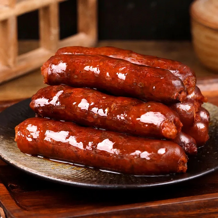 四川特产正宗柏树柴火烟熏农家传统手工猪肠衣纯肉川味麻辣香肠