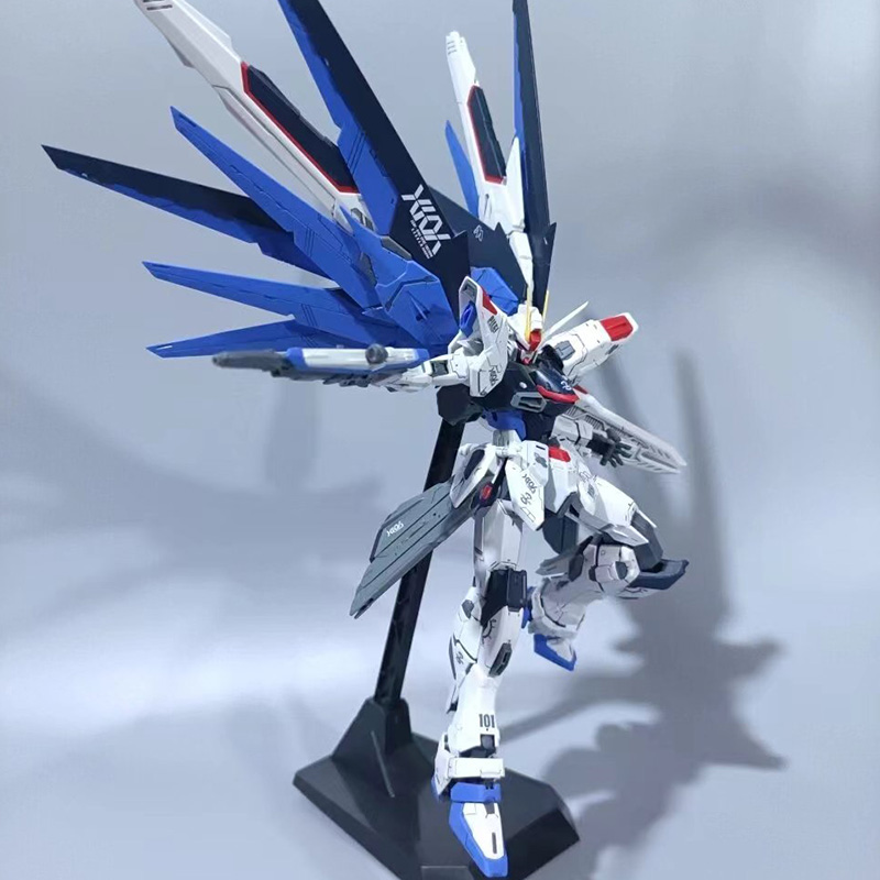 【国产拼装】自由2.0 魔改高达 MG 1/100 拼装机甲模型玩具
