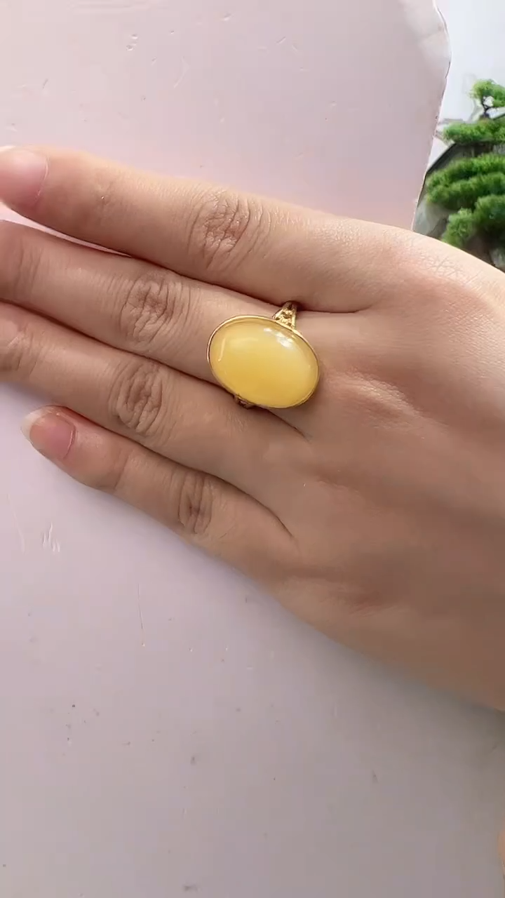 【闪购商品】蜜蜡戒指银S925镶嵌8
