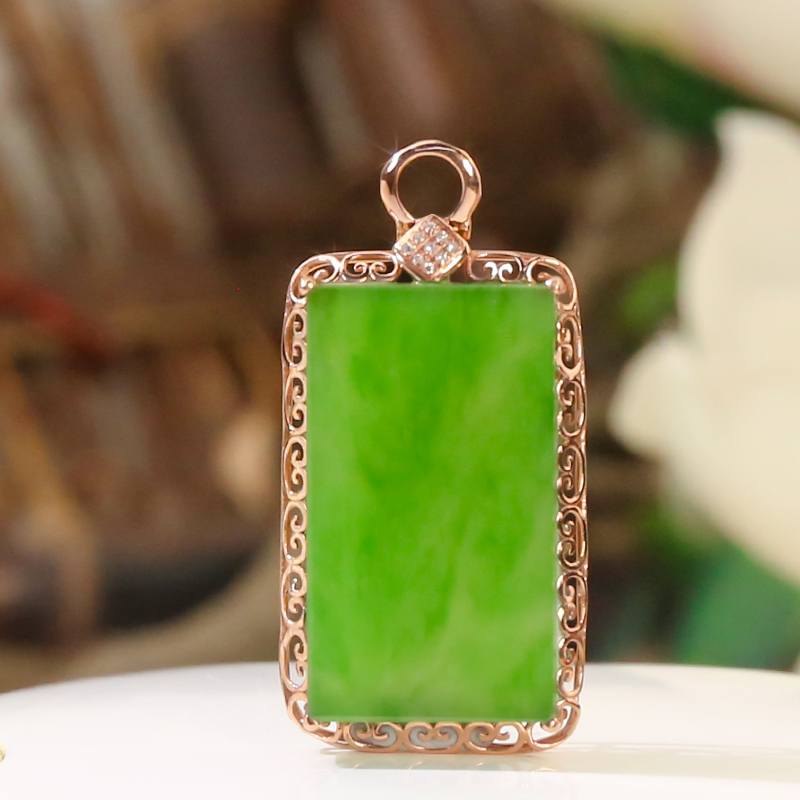 k金镶嵌-天然菠菜绿和田玉碧玉无事牌吊坠父亲节礼物