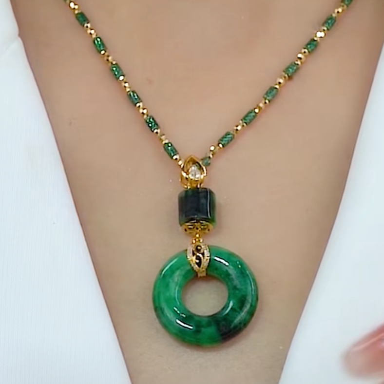 k金镶嵌-辣色翡翠a货子母扣吊坠