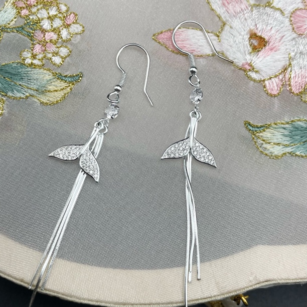 足银耳饰 鱼尾流苏【足银990】精美时尚百搭