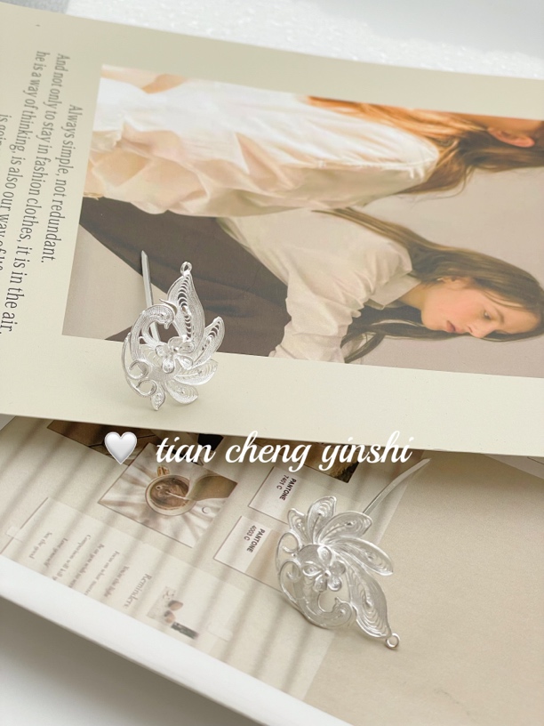 足银银制品 凤凰头钗手工气质轻奢时尚古风小众银色素款苗族银饰