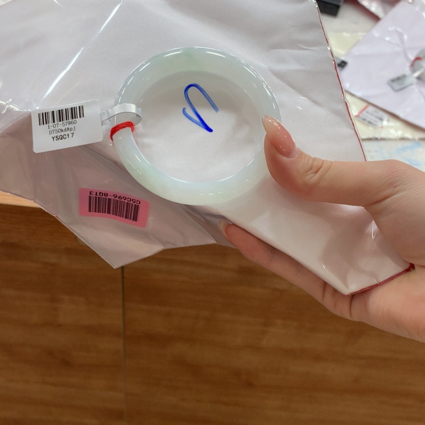 【闪购商品】翡翠手镯未镶嵌