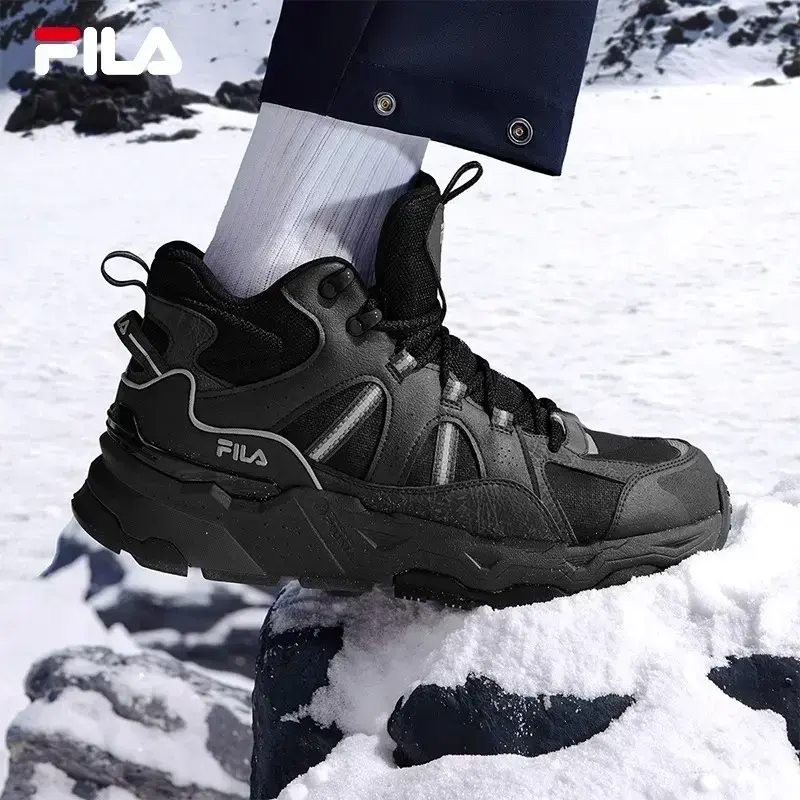 Fila/斐乐男女款【中帮加绒满天星1S】保暖户外运动鞋F12M442113F