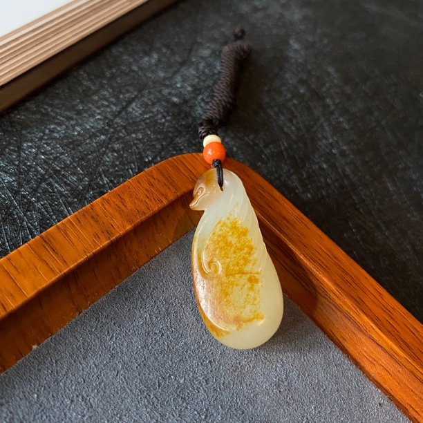 和田玉油皮鹅如意精品挂坠洒金皮黄沁挂件吊坠