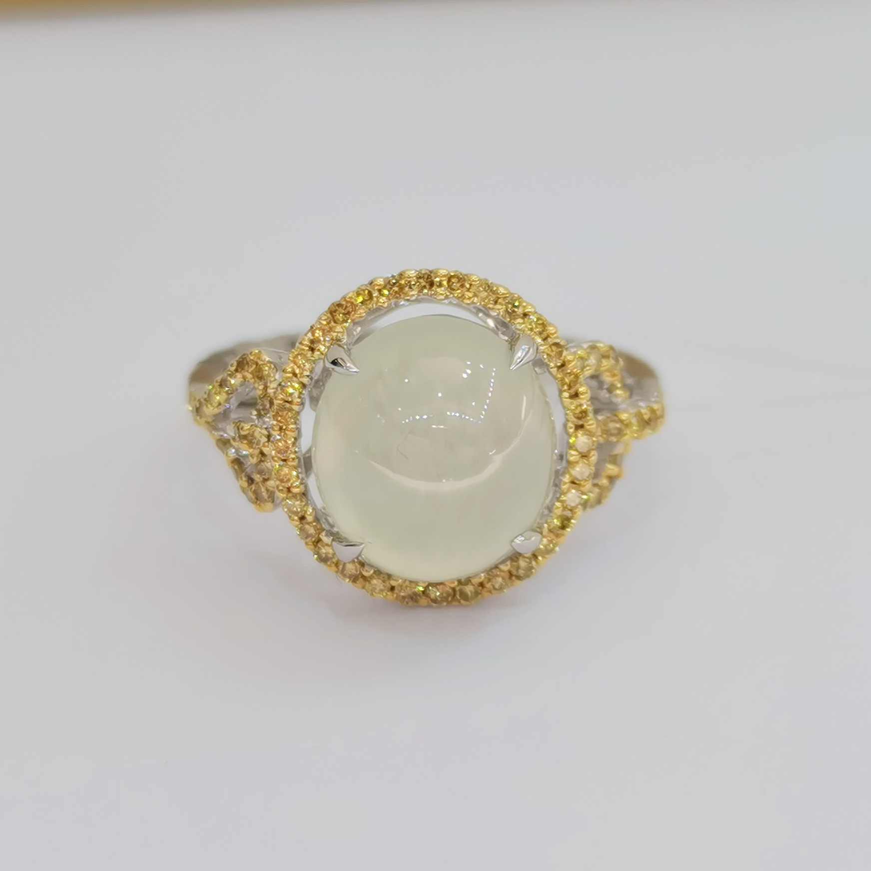 18K金镶嵌翡翠戒指