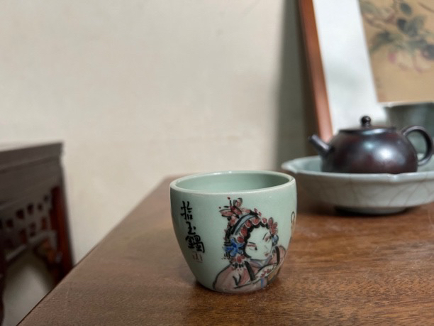 木同山人老师釉下彩人物主人杯