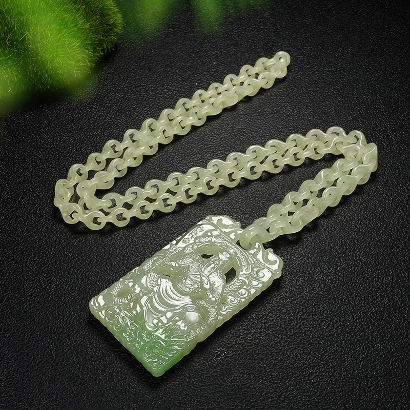 【中中中玉器珠宝】和田玉翠青关公一体链