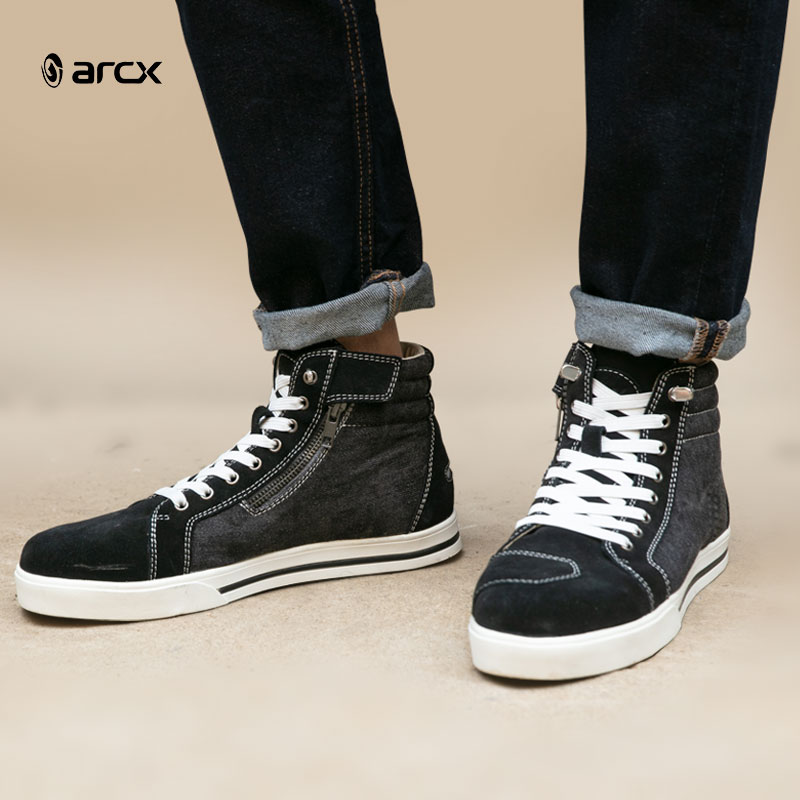 ARCX摩托车休闲骑行靴轻便防护透气舒适四季板鞋防摔通勤骑行鞋