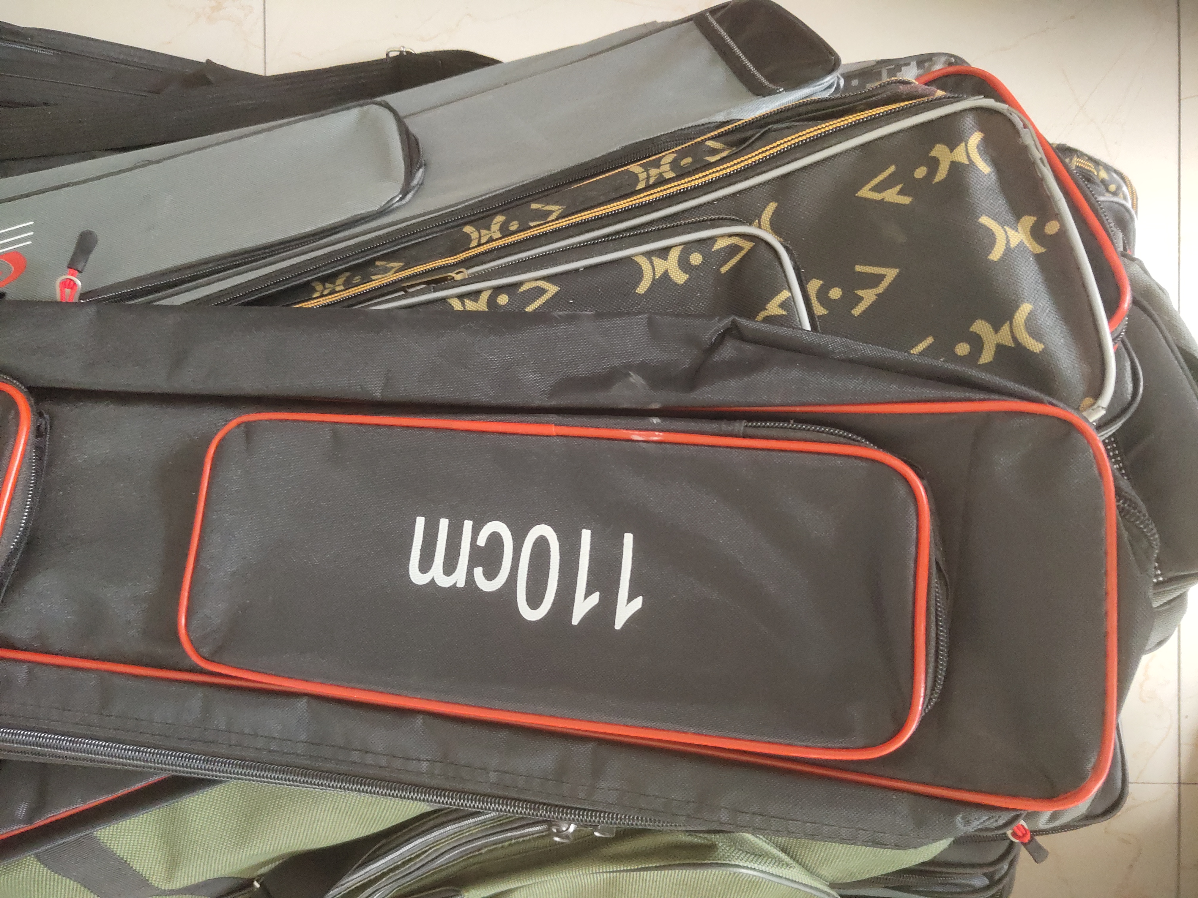 微瑕110厘米二层直包竿包颜色随机渔具包