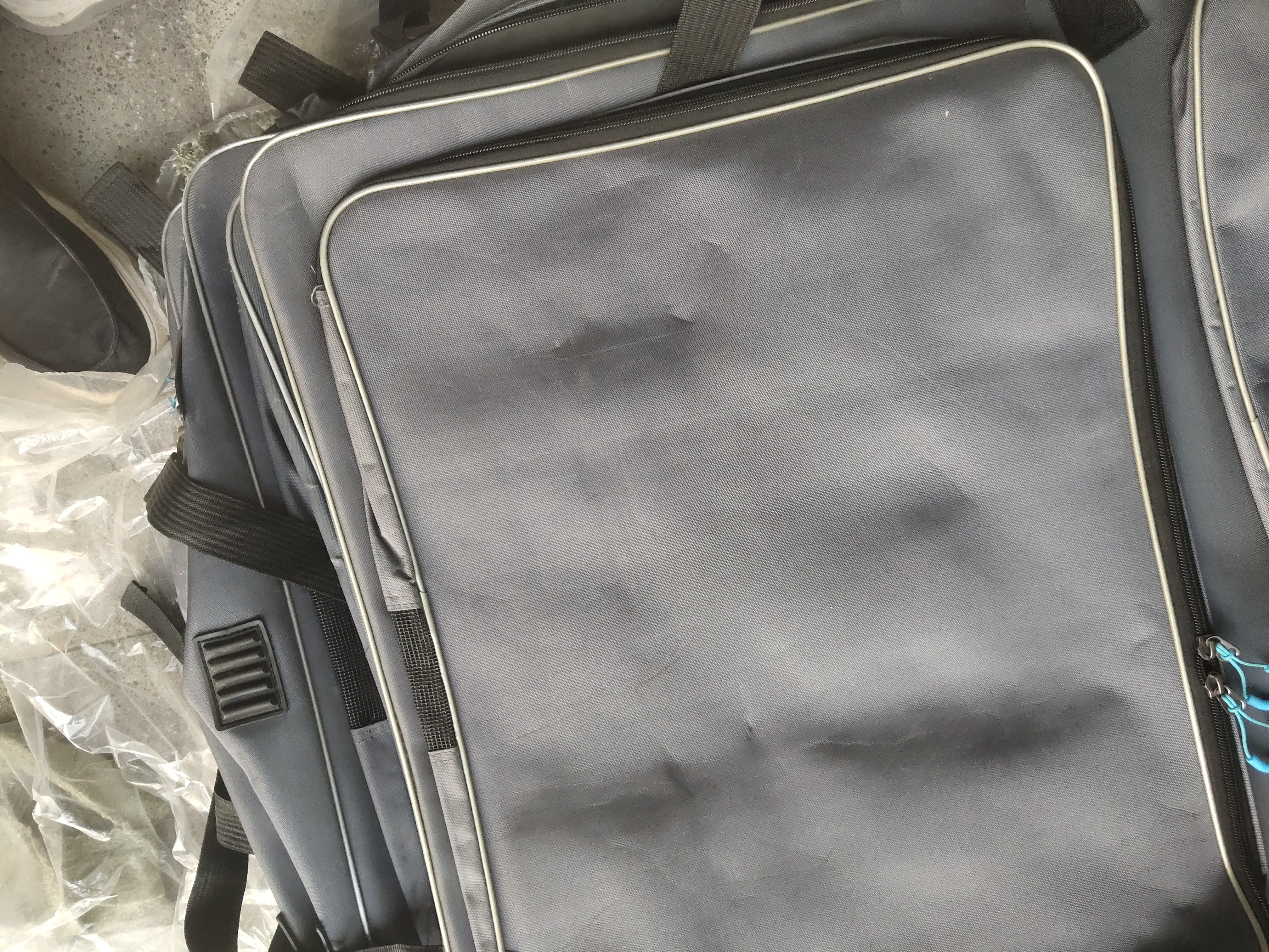 微瑕80厘米*60厘米左右椅包渔具包颜色随机