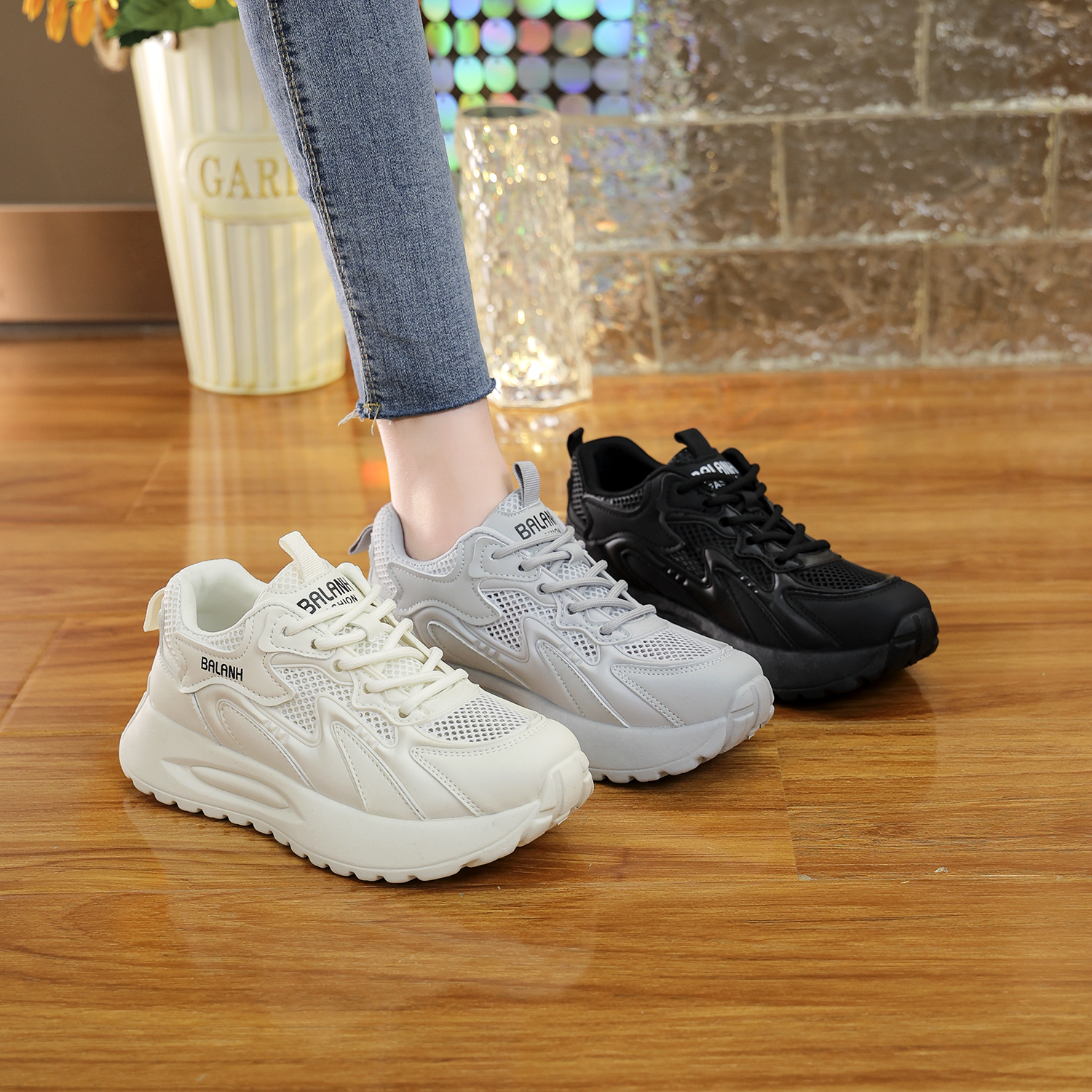 春夏季新款网红百搭透气休闲跑步鞋时尚运动鞋轻便厚底软底女鞋