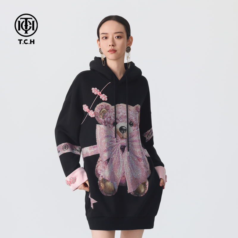 tch-轻奢烫钻长袖连衣裙25新款加绒连帽卫衣裙T72C306009