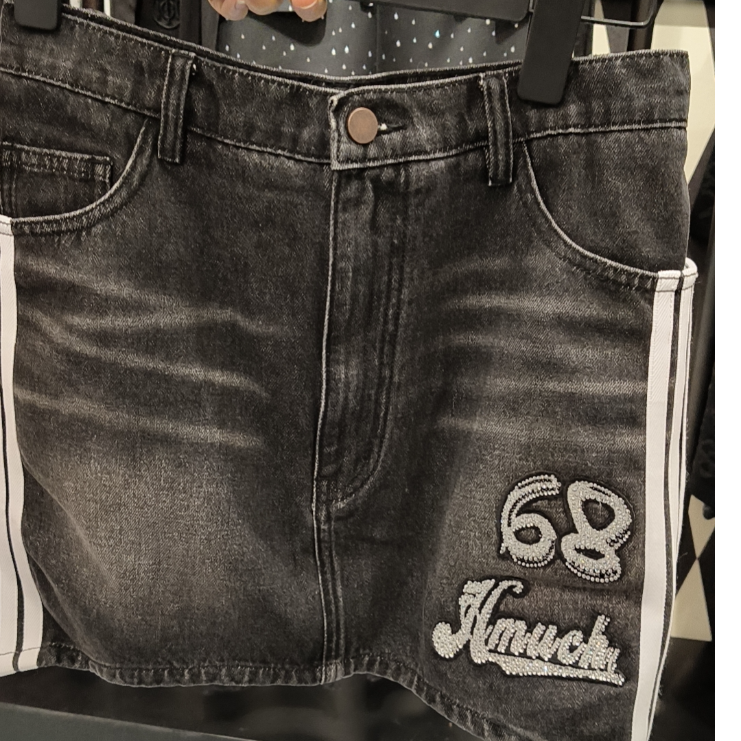 TCH潮牌数字复古水洗白边牛仔短裤S69B228001