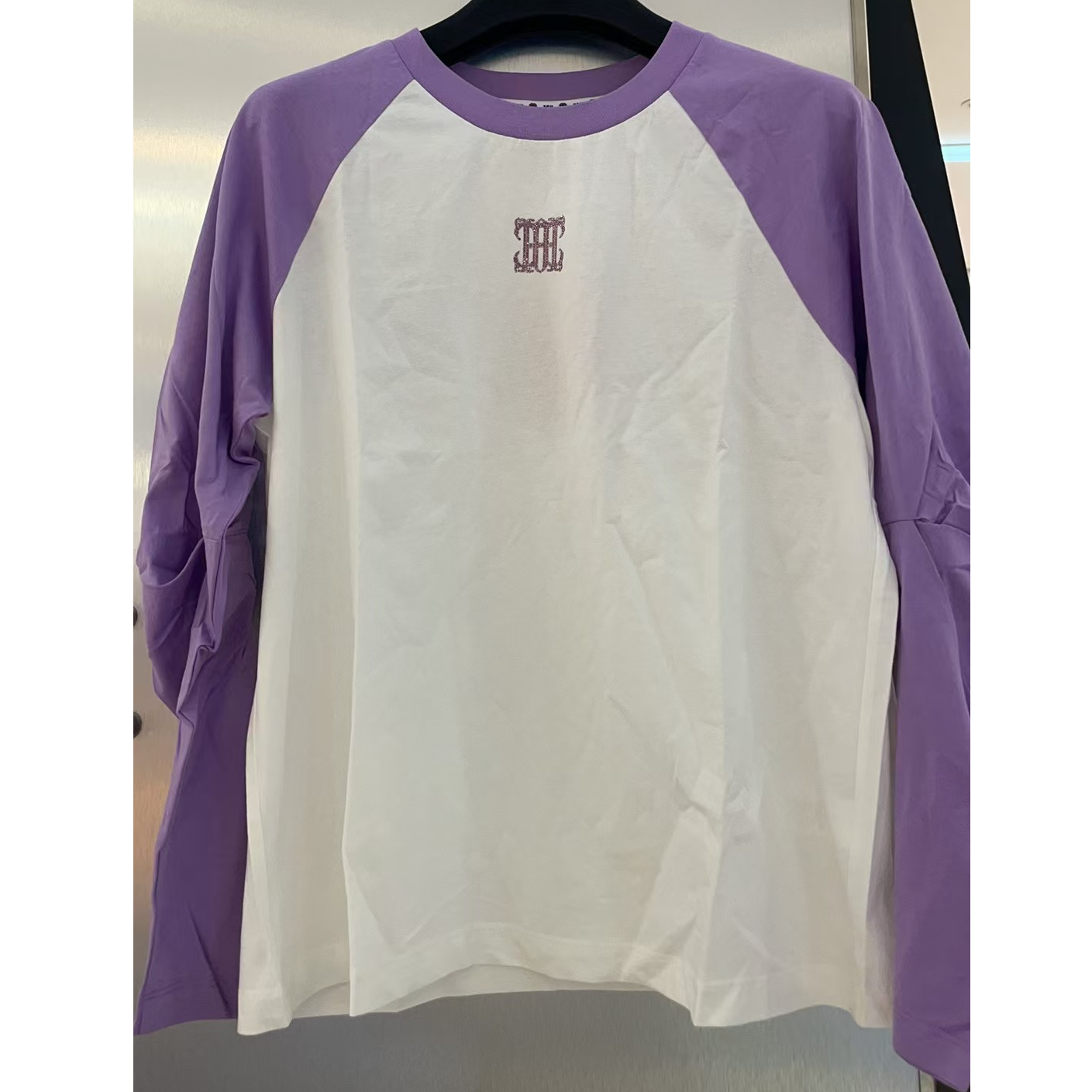 TCH服饰店播-拼色运动个性图案长袖女S72A086038