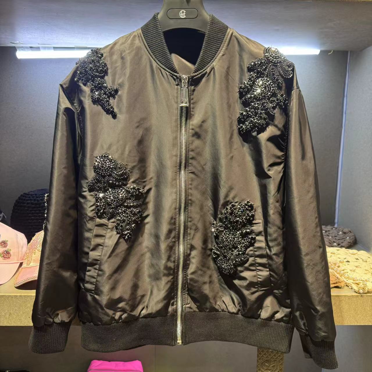 重庆大融城TCH镶钻高定夹克男女同款T72C166001