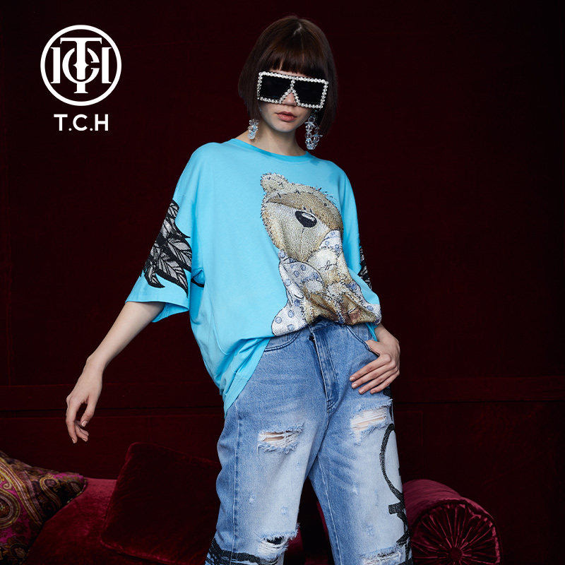 TCH服饰店播-潮牌小熊翅膀蓝色短袖圆领T恤T212106079