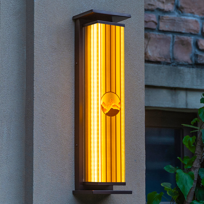 太阳能户外防水壁灯日照金山长条庭院灯大门别墅花园阳台外墙壁灯