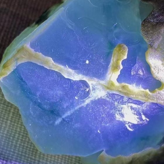 梦新珠宝-基地认证直播间-一物一证书