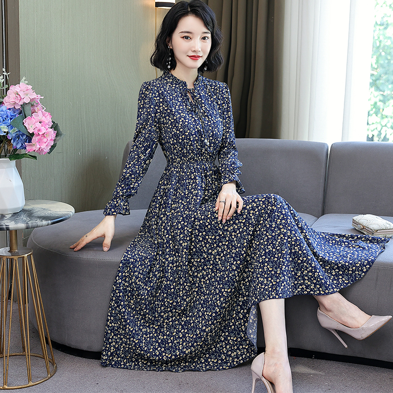 时尚碎花雪纺连衣裙女长袖2024春秋新款长款气质收腰显瘦印花裙子