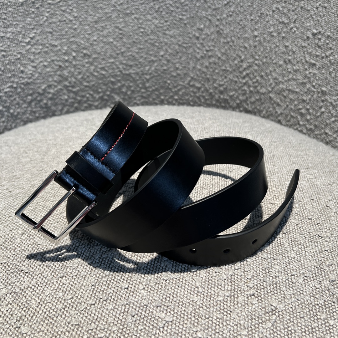 未使用 DIOR/迪奥 男款经典休闲时尚真皮黑色简约平滑扣皮带