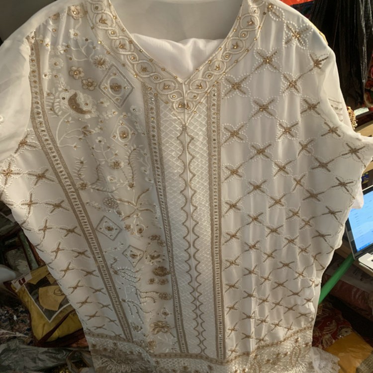 白色印度女装库尔塔，胸围130,