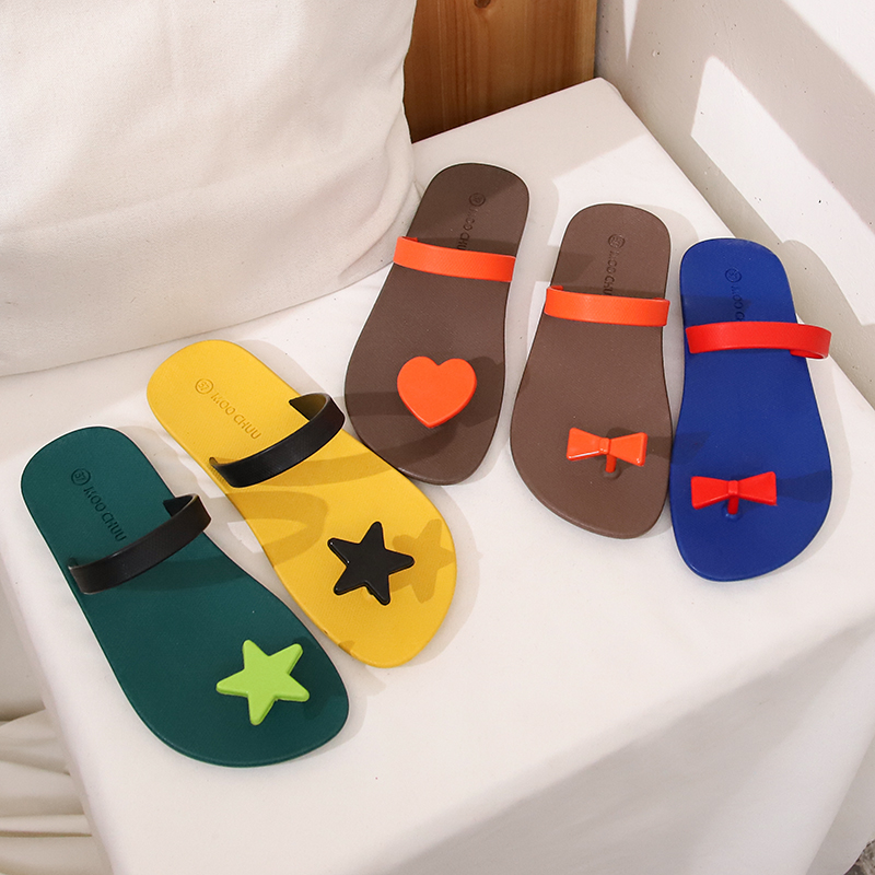 泰国进口夏季夹脚潮流拖鞋女防滑沙滩凉拖网红舒适个性人字拖外穿