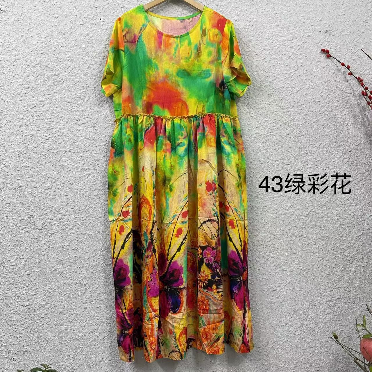 133绿彩花丝麻连衣裙（长120胸围112