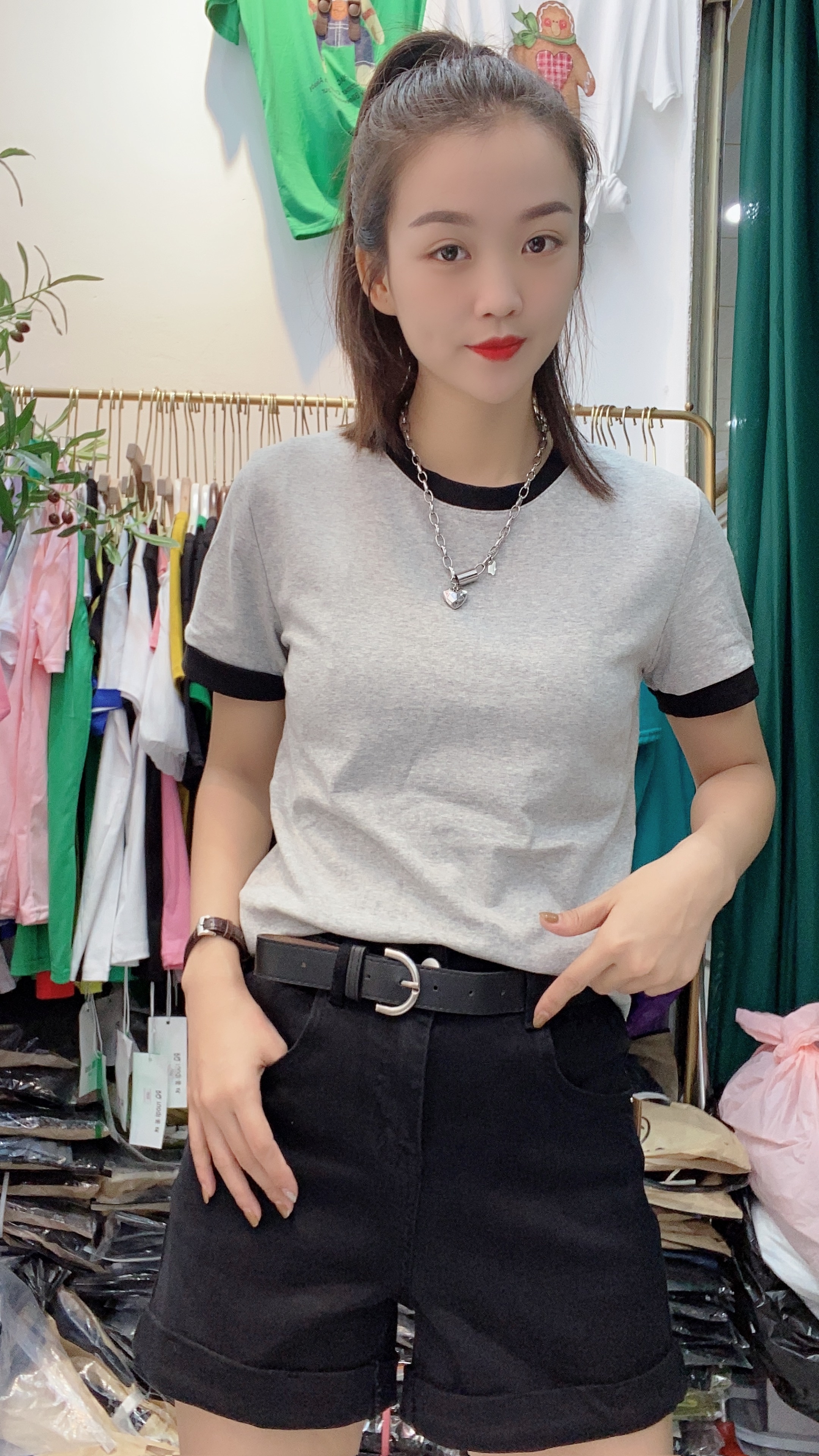 【潇崎家】牛仔短裤