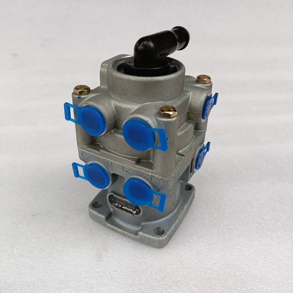 三一重工c6c8搅拌车渣土车配件刹车总泵制动阀刹车阀百能新老款