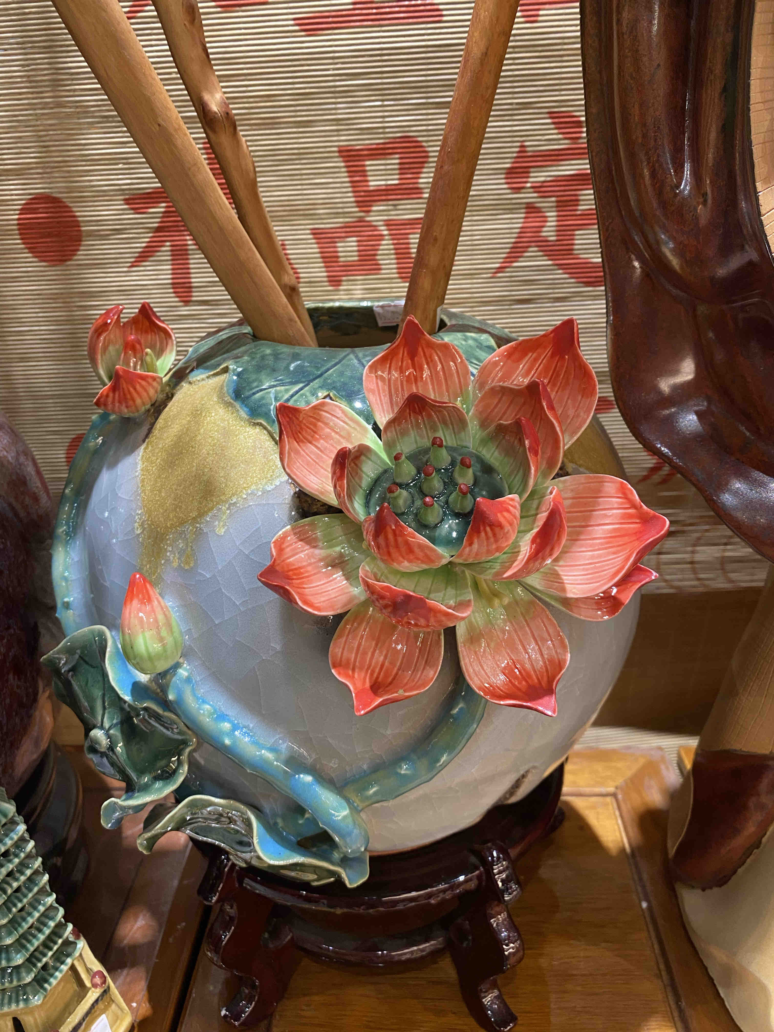 《和谐》荷花圆瓶直径30厘米
