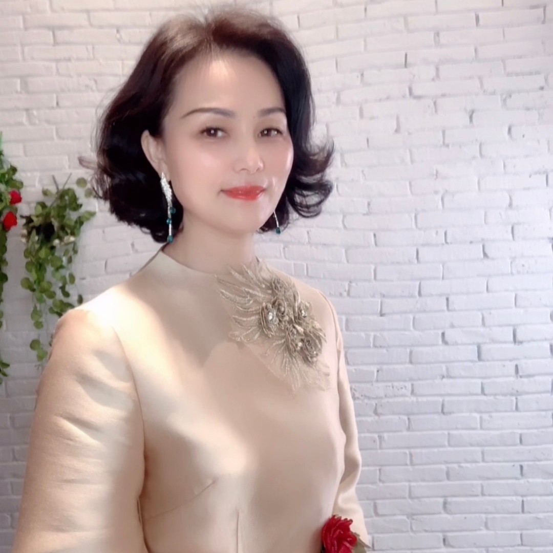 态态喜妈妈喜婆婆奢享礼服高端定制dm131