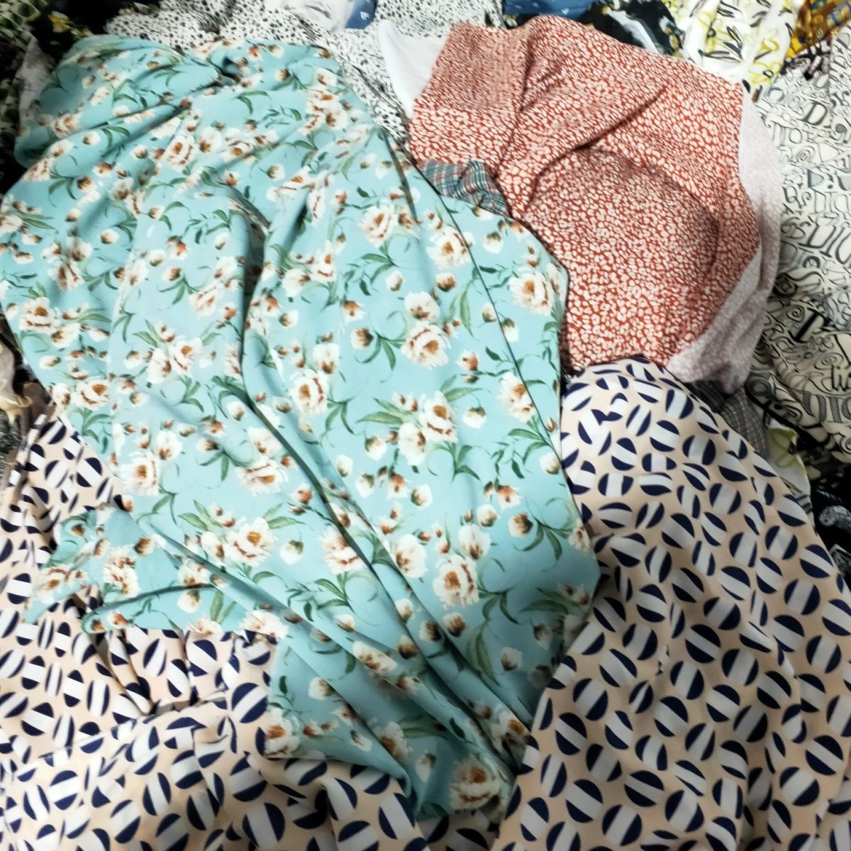 直播布料专拍链接，联系客服备注编号