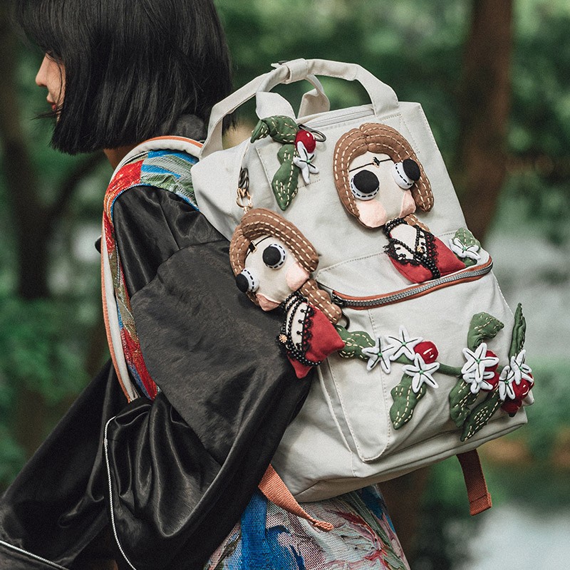 芽小七原创小众名画之带头饰的女人手工设计感双肩书包女大学生