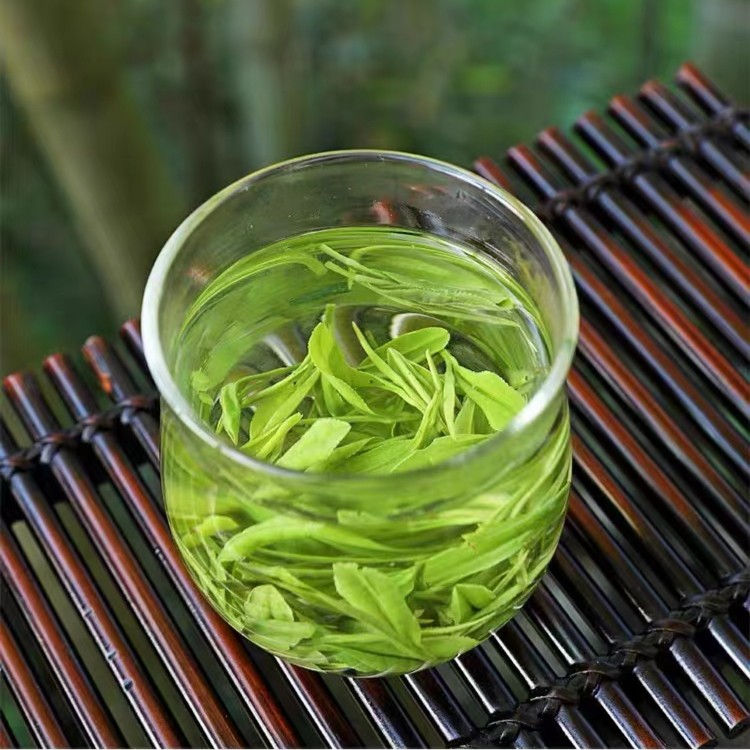 崂山绿茶2025明前一芽一叶春茶豌豆香浓香型茶汤青绿茶香鲜嫩甘甜