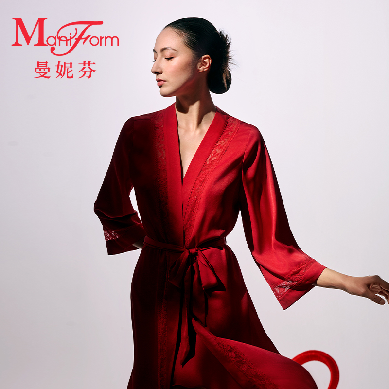 「曼妮芬 · 烟火绳结」秋冬新款本命年红轻奢九分袖外披女士睡衣