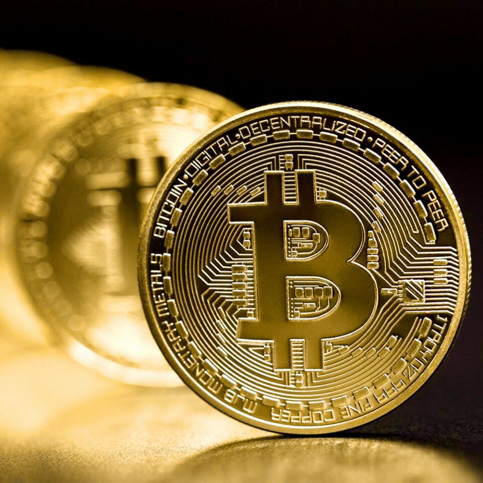 bitcoin收藏纪念金币春节跨年幸运币送同学礼物手工工艺btc元旦节
