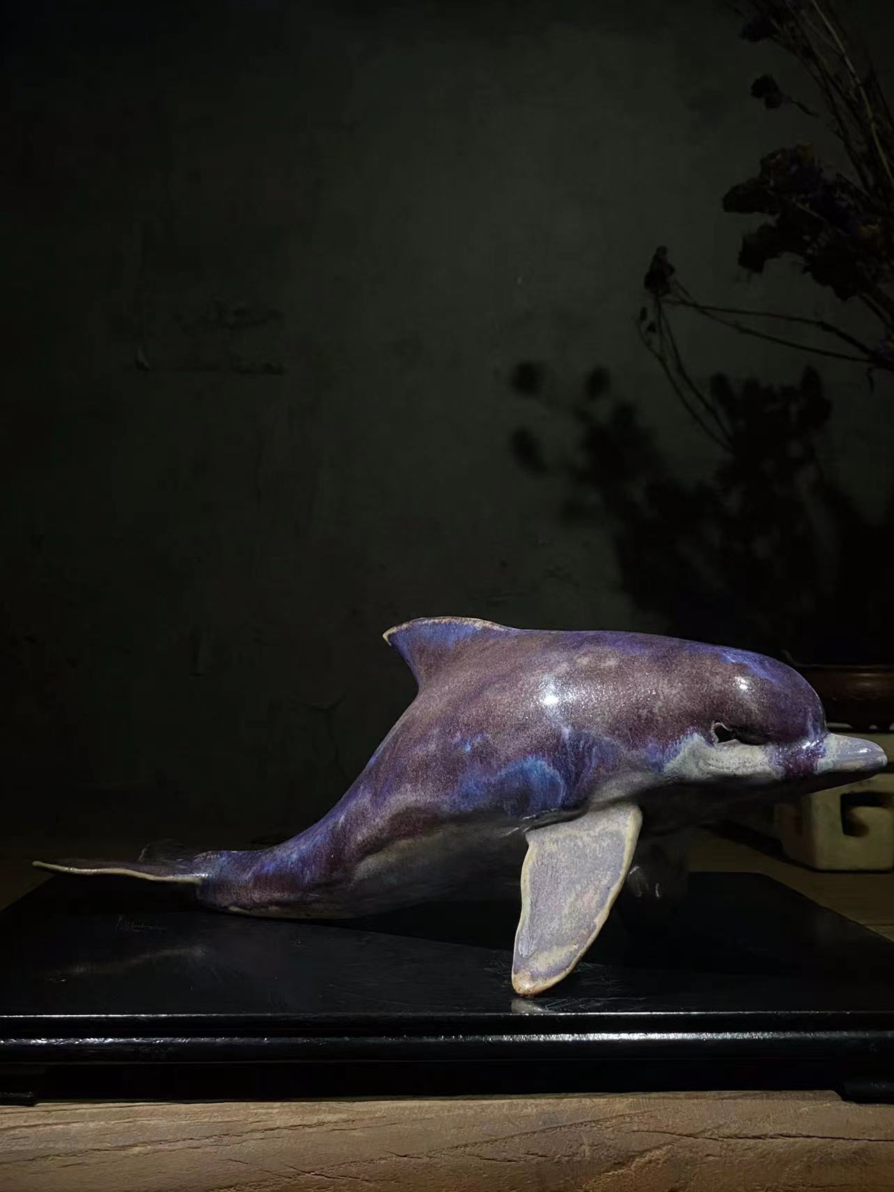 石湾陶瓷小海豚，生动活泼有趣摆件可爱长38厘米高15厘米