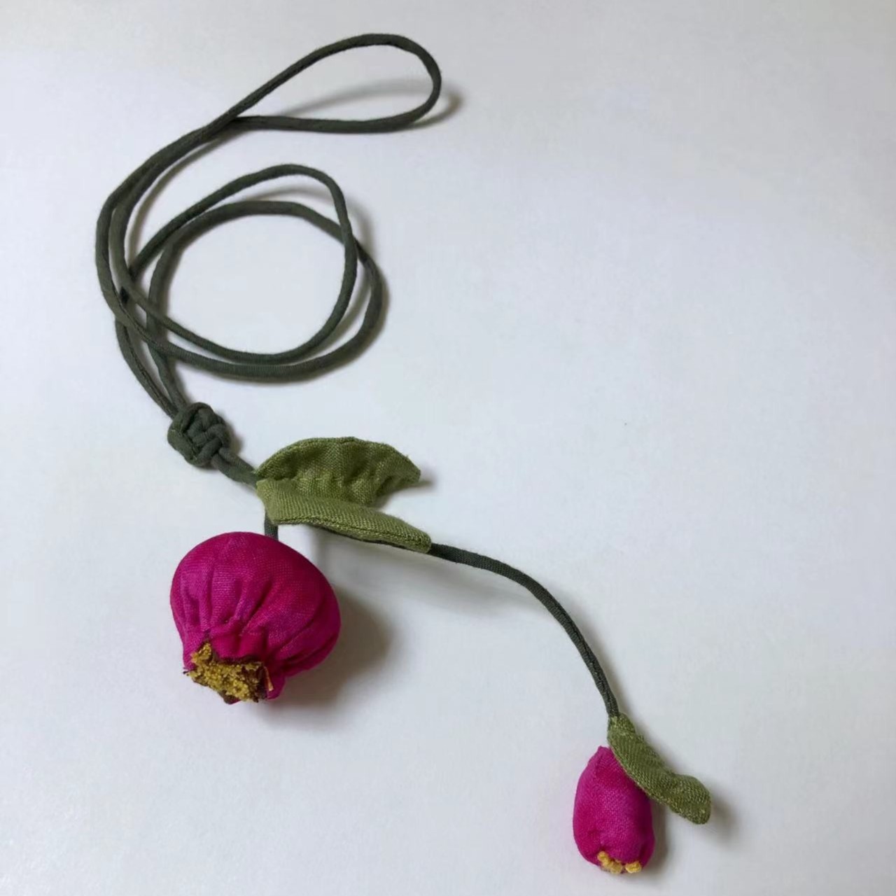 非金属布艺项链 秋冬新款石榴项链 创意饰 服饰搭配 时尚百搭手工