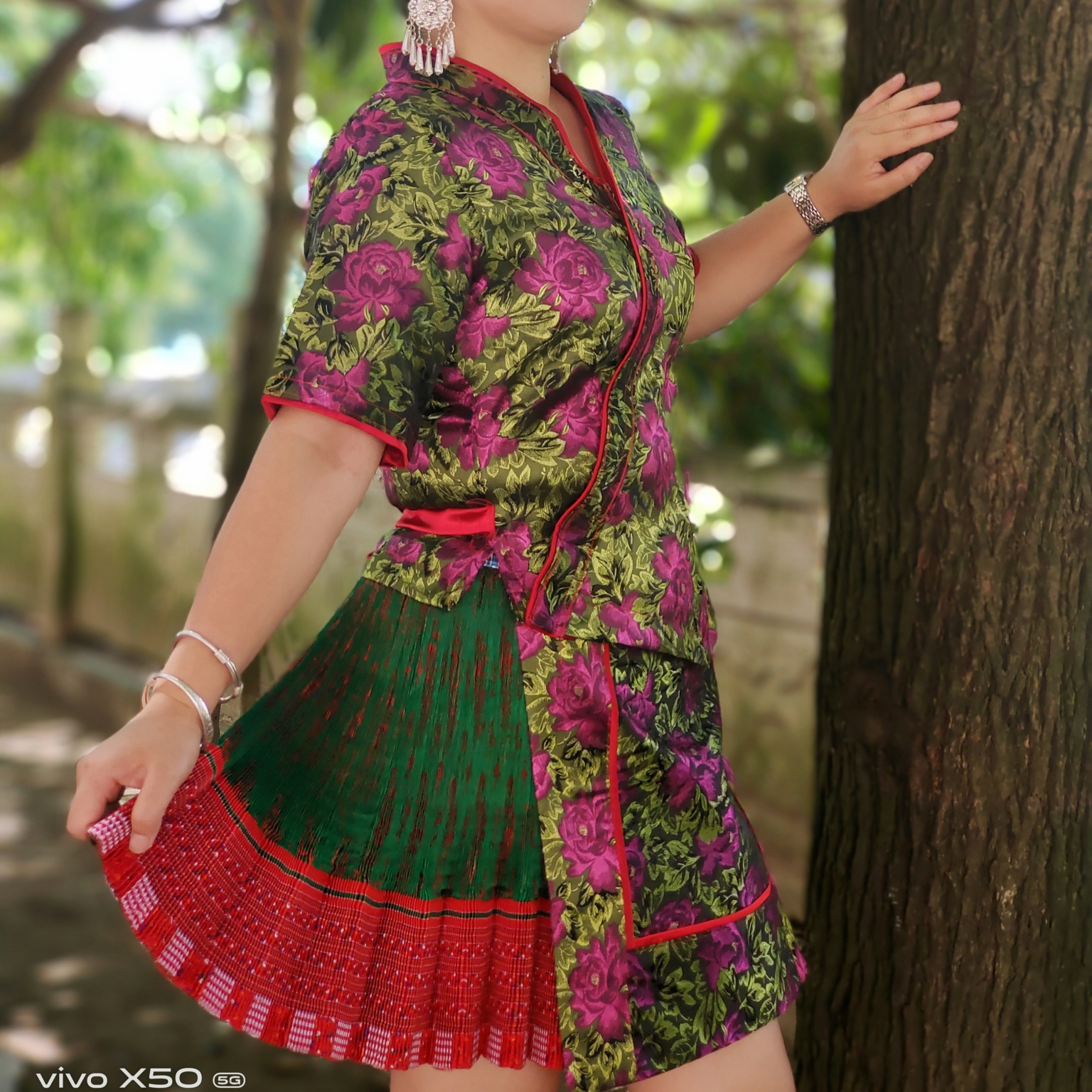 贵州凯里苗族时尚苗族女装(上衣+腰帕)