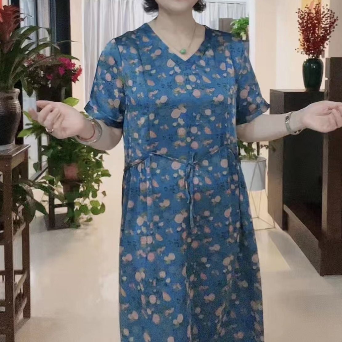清2024唐姐优选妈妈装气质v领夏季时尚时尚大气连衣裙hz009