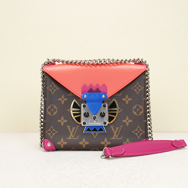 95新 LouisVuitton/路易威登 老花拼红Mask小怪兽链条包 