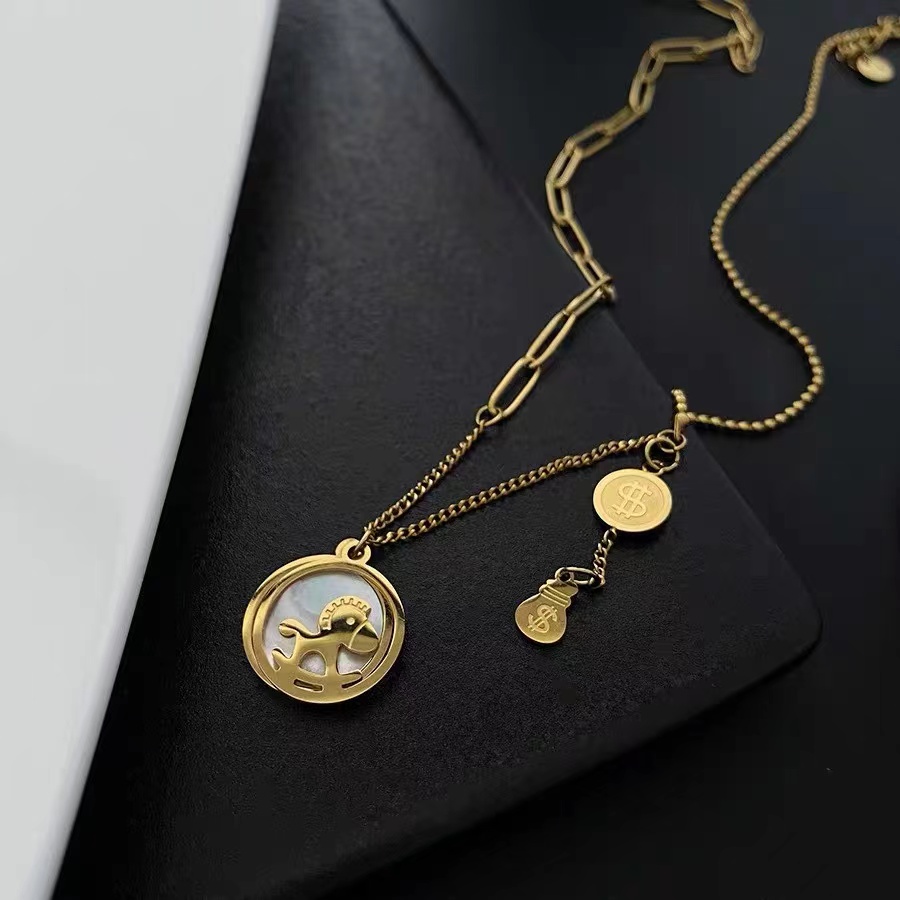 钛钢项链 新款时尚AB链圆盘小马吊坠项链1359