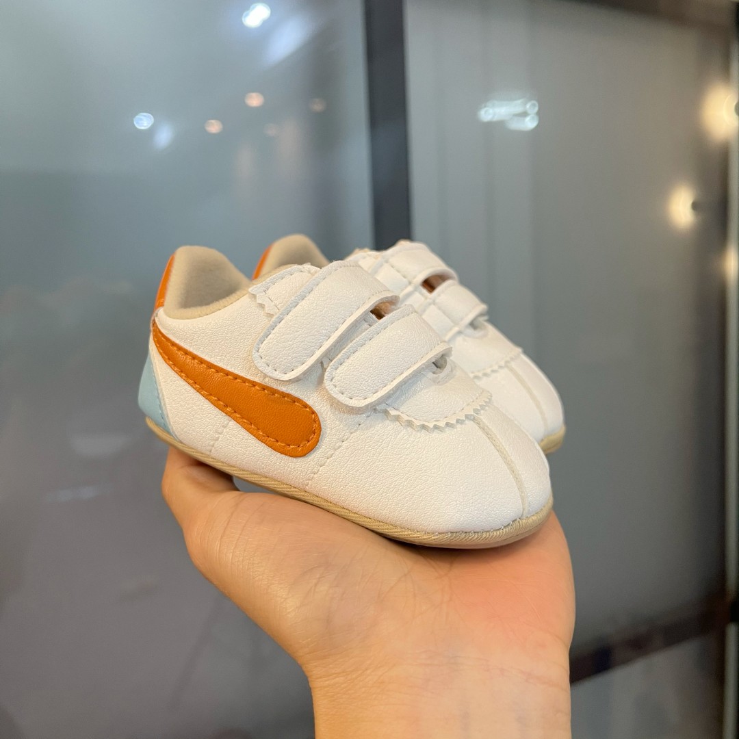 春秋0-6-12个月婴儿鞋男女宝宝学步鞋运动鞋软胶底1岁新生儿单鞋